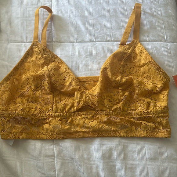 NWT. Lace bralette. Auden. - Picture 1 of 3